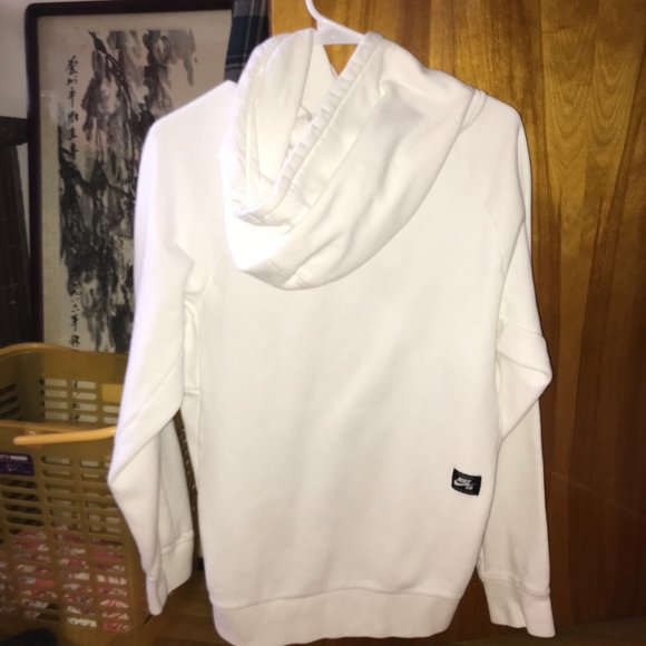WHITE NIKE SB HOODIE (S) - Picture 2 of 5